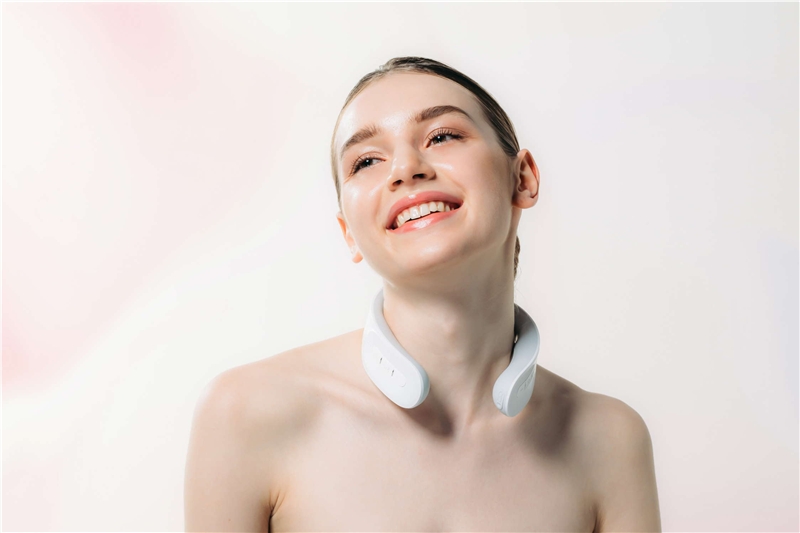 Mytrex Dr.Heat Neck Masajeador de cuello blanco con EMS y calor