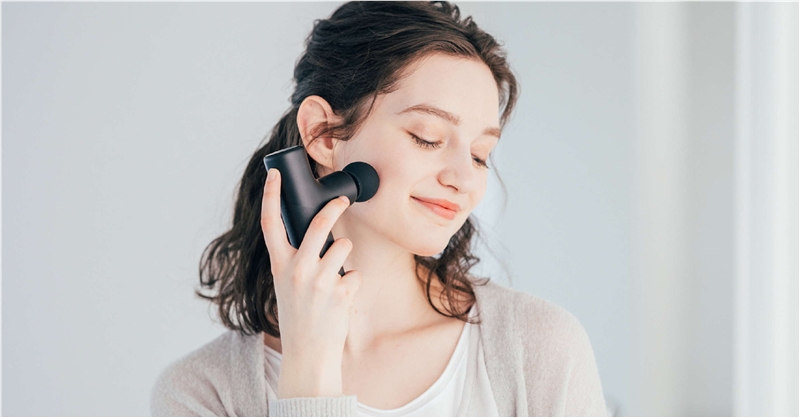 Mytrex Rebive Air Mini pistola de masaje corporal color negro